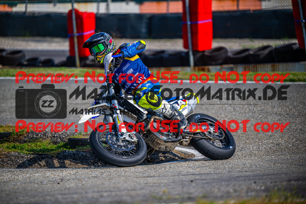 MaZZes_FotoMatrix_231014_1948 | S2