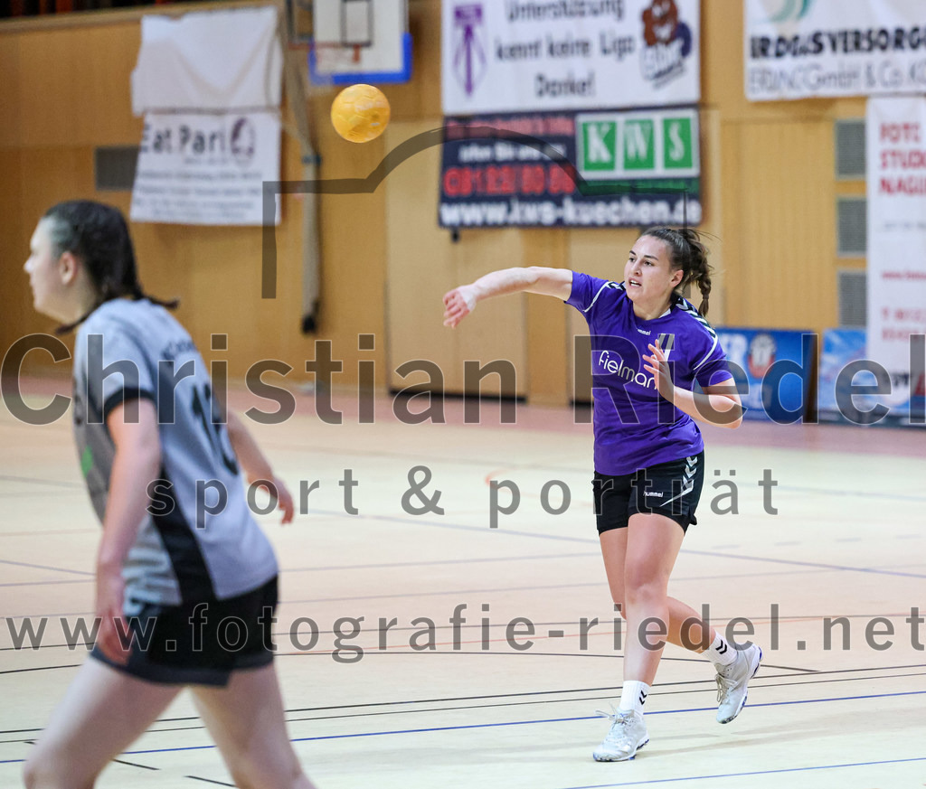 2022-11-12_047_SpVgg_Altenerding_II_gegen_SC_Kirchdorf | Erding, Deutschland, 12.11.2022:
Handball, Bezirksliga Frauen Altbayern 2022 / 2023, 5. Spieltag, SpVgg Altenerding II gegen SC Kirchdorf, Endergebnis: 24:19

Johanna Taubmann (SpVgg Altenerding, #11)

Foto: Christian Riedel / fotografie-riedel.net