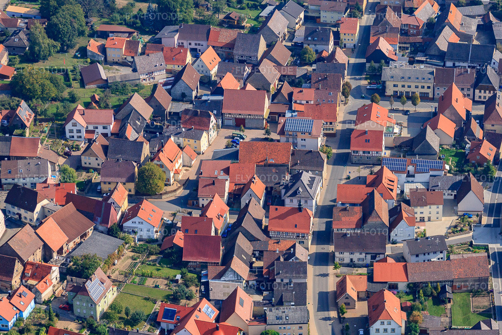 Luftbild: Hauptstr in Hüffenhardt im Bundesland Baden-Württemberg in Deutschland. Foto: IMG_45597-1644.jpg vom 25.09.2011 durch Werner Riehm/FLY-FOTO.de