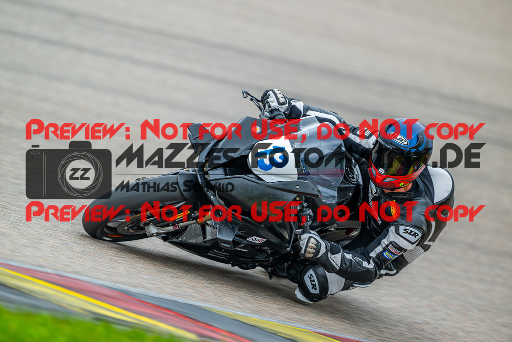 MaZZes_FotoMatrix_240504_6007705_3877 | STK1000