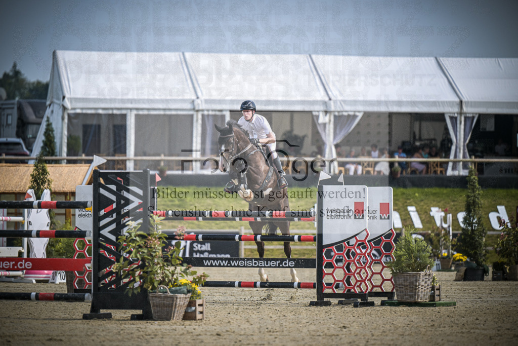DOS_0056 | Entdecke hochwertige Reitturnierfotos von Foto Oger. Professionell, emotional und authentisch – jetzt Lieblingsmomente im Shop bestellen.Deutschlandweite Turnierfotografie. - Realisiert mit Pictrs.com