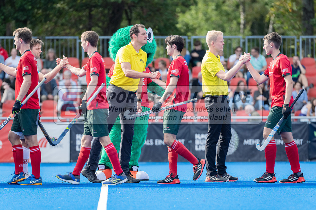 HK_20230930_104725 | 1.Bundesliga Herren Crefelder HTC - Club an der Alster am 30.9.2023 CHTC, Krefeld , Blasch ( SR ) , Völker ( SR )