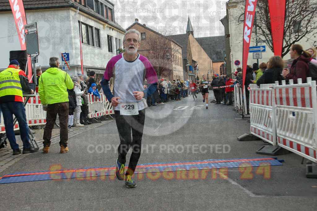 221127_1220_EX1_2502 | Sportfotografie im Rhein-Sieg Kreis, Köln, Bonn, NRW, Rheinland Pfalz, Hessen, etc. Unser Tätigkeitsfeld umfasst den Laufsport vom Volkslauf über den Marathon, Duathlon, Triathon bis zum Ultralauf wie Kölnpfad Ultra oder Schindertrail.