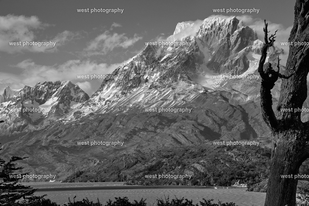 Cuernos del Paine 1 sw - CHI 2014 | west photography - Realisiert mit Pictrs.com