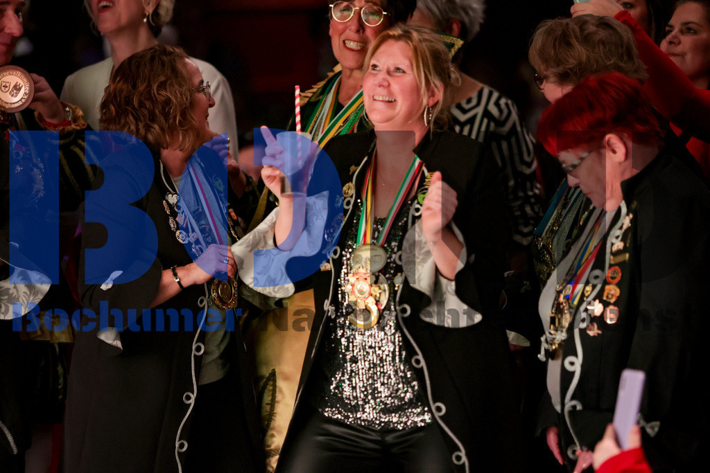 SES_GROBOKA20250208-101 | bond - Realisiert mit Pictrs.com