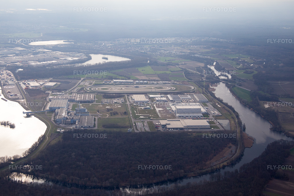 Luftbild: Industriegebiet Oberwald von Nordosten in Wörth am Rhein im Bundesland Rheinland-Pfalz in Deutschland. Foto: IMG_086398.jpg vom 26.02.2016 durch Werner Riehm/FLY-FOTO.de