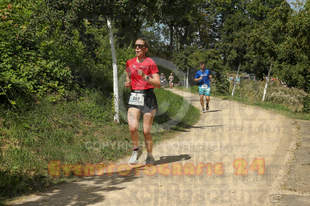 250824_1248_EX1_0605 | Sportfotografie im Rhein-Sieg Kreis, Köln, Bonn, NRW, Rheinland Pfalz, Hessen, etc. Unser Tätigkeitsfeld umfasst den Laufsport vom Volkslauf über den Marathon, Duathlon, Triathon bis zum Ultralauf wie Kölnpfad Ultra oder Schindertrail.