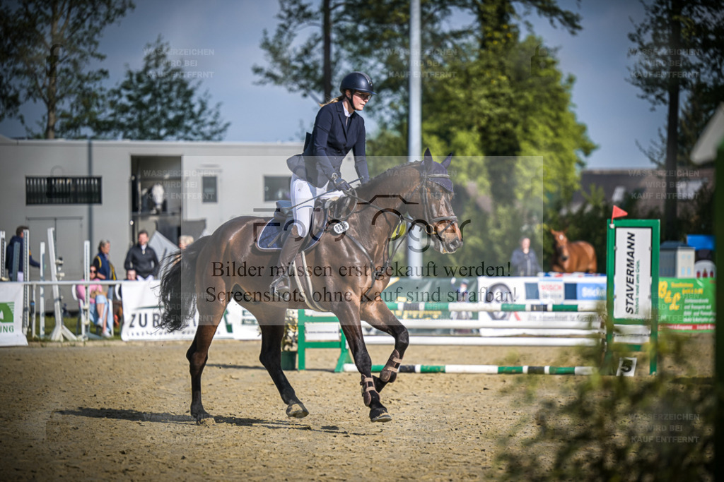 DOS_5056 | Entdecke hochwertige Reitturnierfotos von Foto Oger. Professionell, emotional und authentisch – jetzt Lieblingsmomente im Shop bestellen. - Realisiert mit Pictrs.com