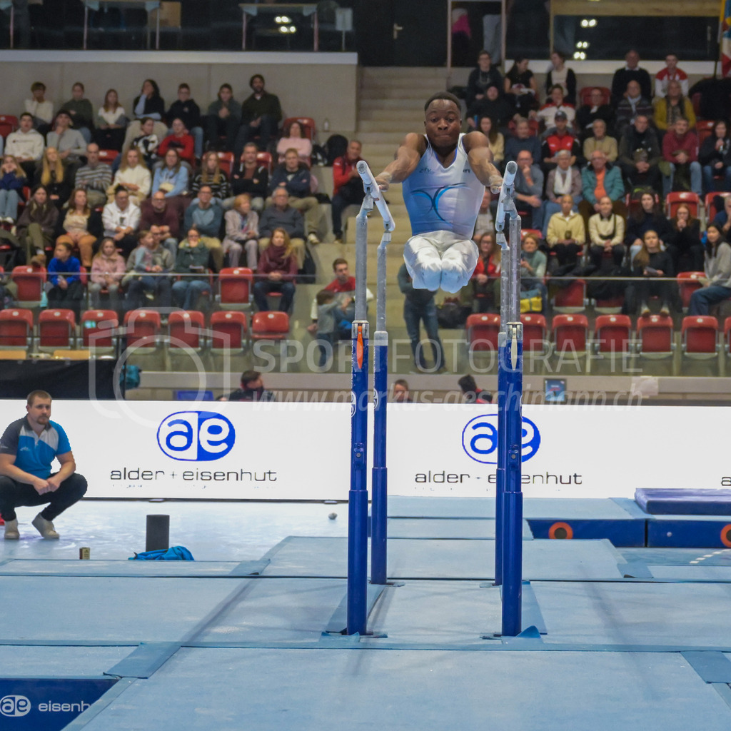 Schweizer Meisterschaften Kunstturnen Mannschaften Männer (A) - 22. November 2025 | Schweizer Meisterschaften Kunstturnen Mannschaften Männer (A)AXA Arena, WinterthurBild: Sportfotografie Markus Aeschimann | www.markus-aeschimann.ch - Realisiert mit Pictrs.com