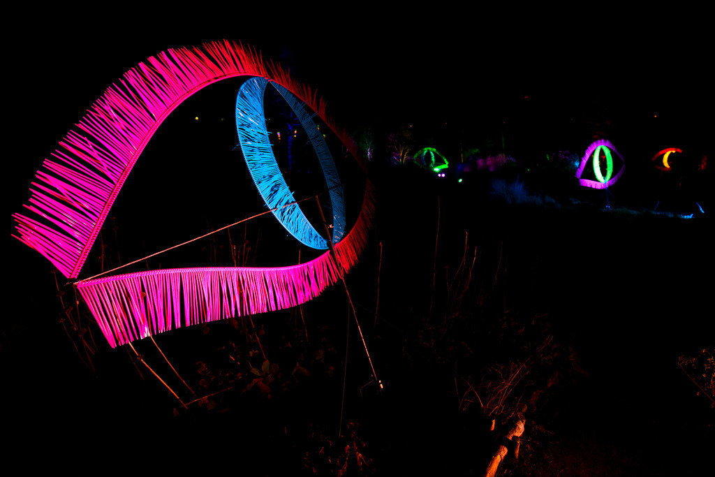 Parkleuchten_GrugaEssen24_33 | Bildergalerie von Sport-Ereignissen aber auch von weiteren spannenden Dingen - nicht nur vom Niederrhein. In Anlehnung an den bekannten Spruch von Hanns Dieter Hüsch heißt das Motto: "Niederrhein ist überall".  - Realisiert mit Pictrs.com