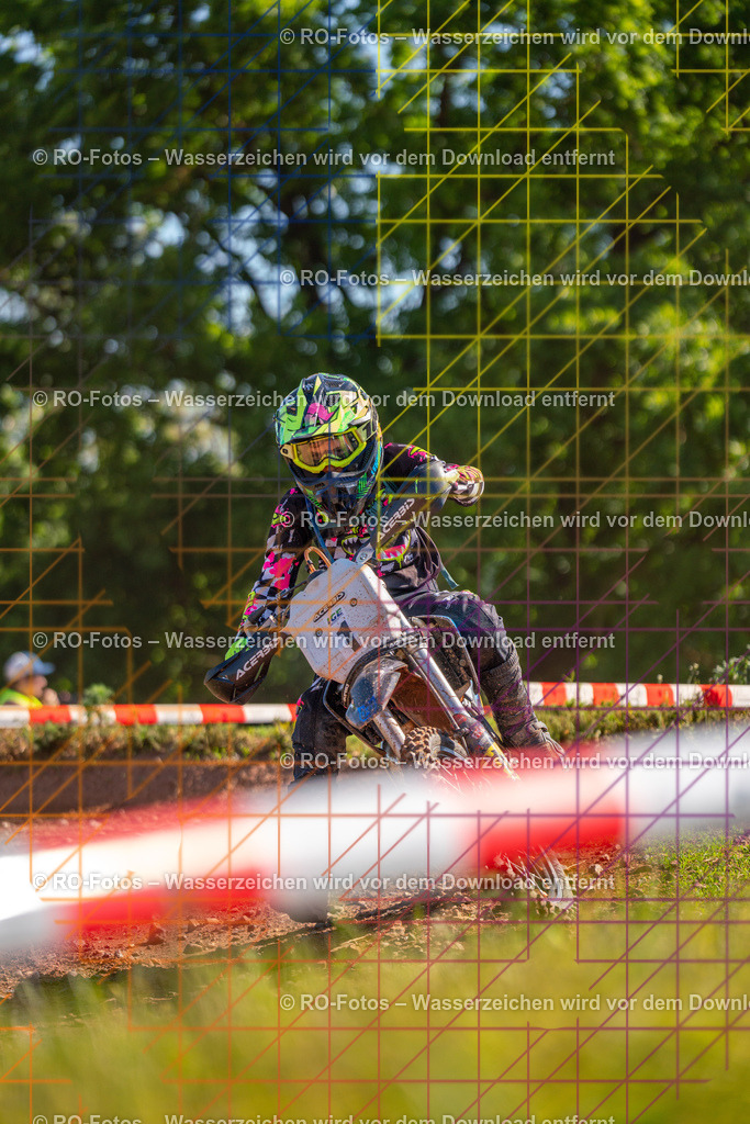Wolfshausen 1 Lauf -419 | Sportfotografie von RO-Fotos: Motorsport, Motocross, Enduro, Laufveranstaltungen und Triathlon. Professionelle Fotos von Sportlern und Events. - Realisiert mit Pictrs.com