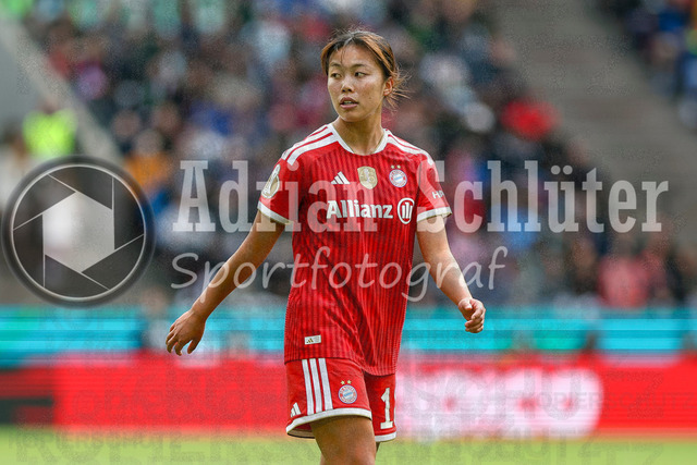 14.05.2026, GER, Fussball, Frauen, DFB-Pokal, Finale, Saison 2025/2026, VfL Wolfsburg - FC Bayern München | Momoko Tanikawa (Bayern) schaut