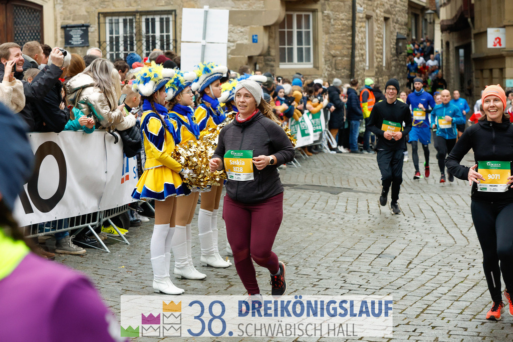 5km Roewisch Wohnbau Cup | 3 Koenigslauf 2024 5km Roewisch Wohnbau Cup - Realisiert mit Pictrs.com