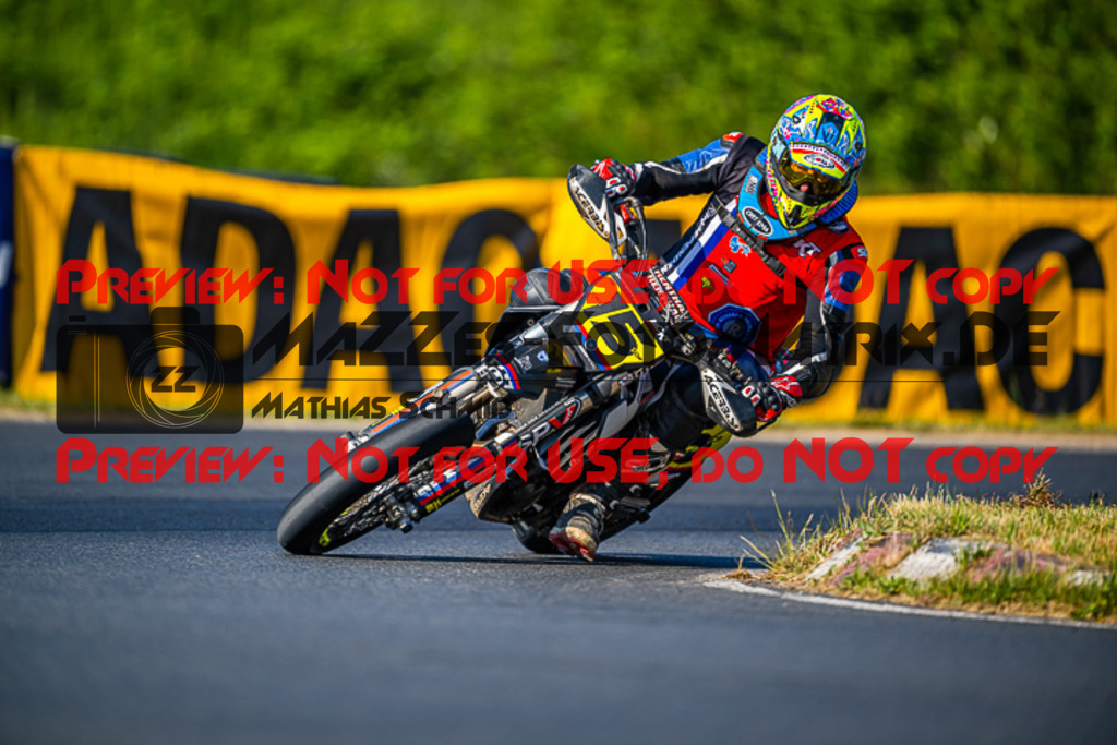 MaZZes_FotoMatrix_220528_4003 | Fotograf Mathias Schmid
Sportfotograf,
Eventfotograf,
Hochzeitsfotograf,
Portraitfotograf