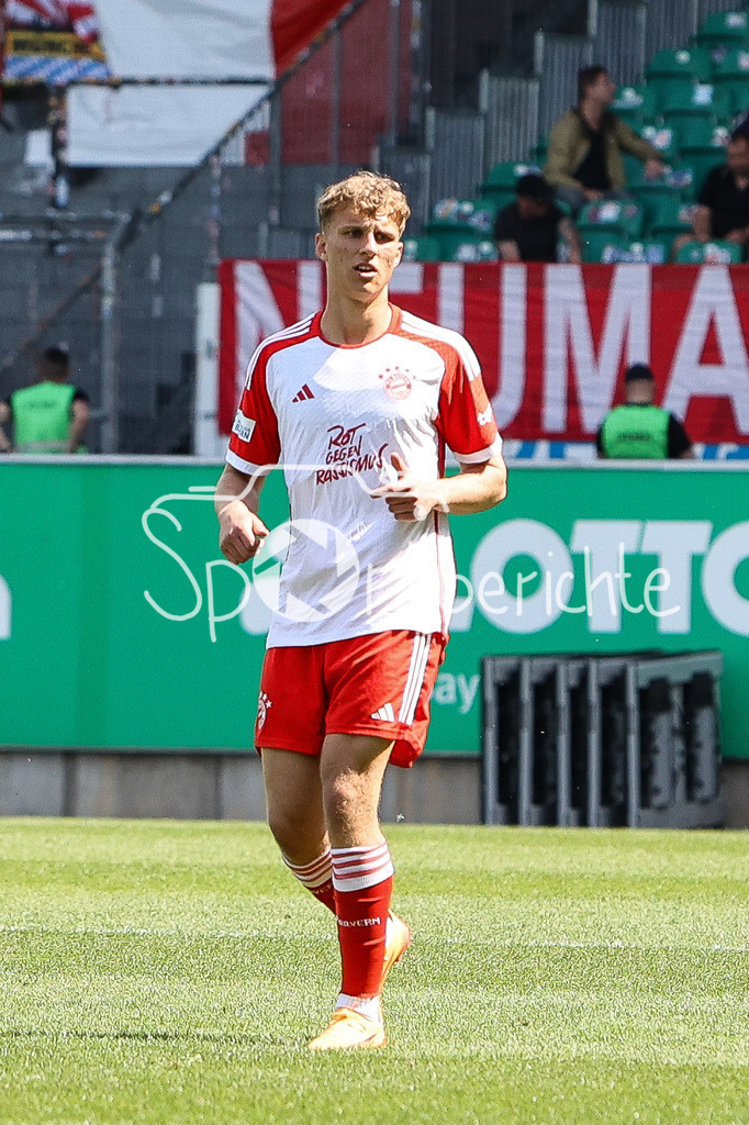 SpVgg Greuther Fürth II - FC Bayern Amateure | Im Bild Kurt RUEGER (FCB #55) in Aktion / Freisteller / Einzelfoto