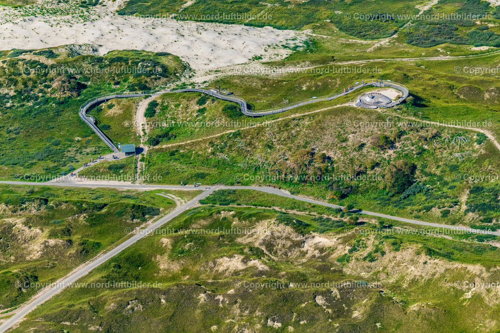 Norderney_Thalassoplattform_Am_Zuckerpad_ELS_8209050923 | NORDERNEY 05.09.2023 Aussichtsplattform in den Dünen " Thalassoplattform am Zuckerpad " in Norderney im Bundesland Niedersachsen, Deutschland. // Viewing platform in the dunes "Thalasso platform at the Zuckerpad" in Norderney in the state Lower Saxony, Germany. Foto: Martin Elsen