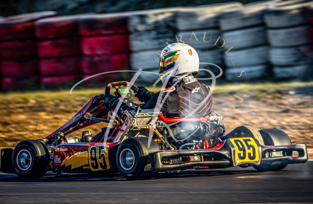 8E6CBCA7-6DCA-4606-8D50-8F857E91C120 | traudl_s_fotos