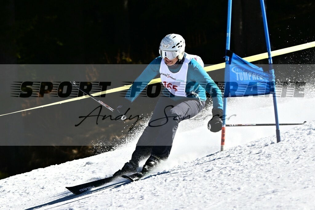 DSC_9415 | Kaufen Sie Sportbilder im Onlineshop von Andy Scherrer Sportfotografie. Faszinierende Bilder von Sportevents aus der ganzen Schweiz. Fussball, Frauenfussball, Unihockey, Handball, Schwingen und weiteren Sportarten. - Realisiert mit Pictrs.com