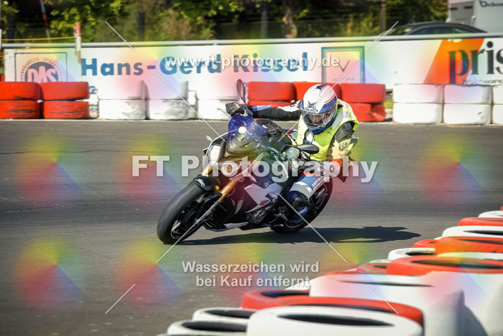 OBK_Mai_Martina_Markus-10285 | Hier findet Ihr Bilder von Touristenfahrten auf der Nürburgring Nordschleife oder von anderen Veranstaltungen die ich besucht habe. Viel Spass beim Durch Schauen 