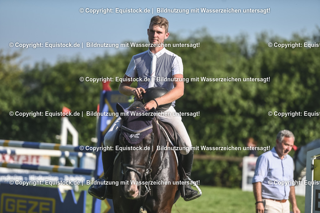 20230908_24_Springen_M_0081-2 | equistock