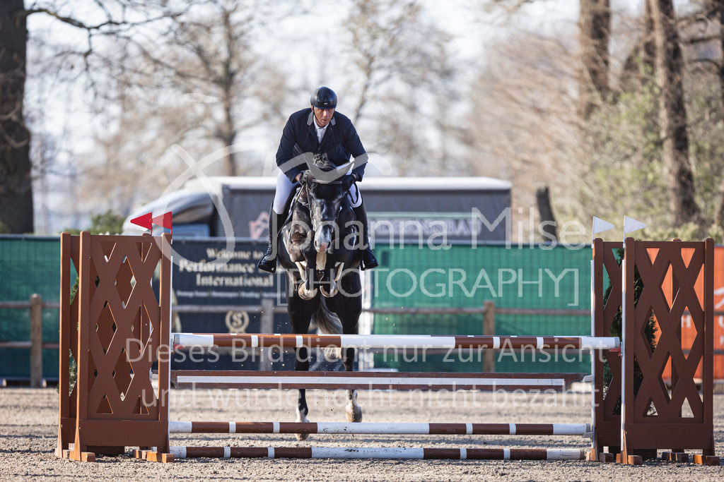 250408_Mühlen_SprPf-A2-209 | Deine schönsten Turniermomente als professionelle Fotos! Entdecke hochwertige Pferdesport-Fotografie im Online-Shop. Jetzt Fotos finden & bestellen!