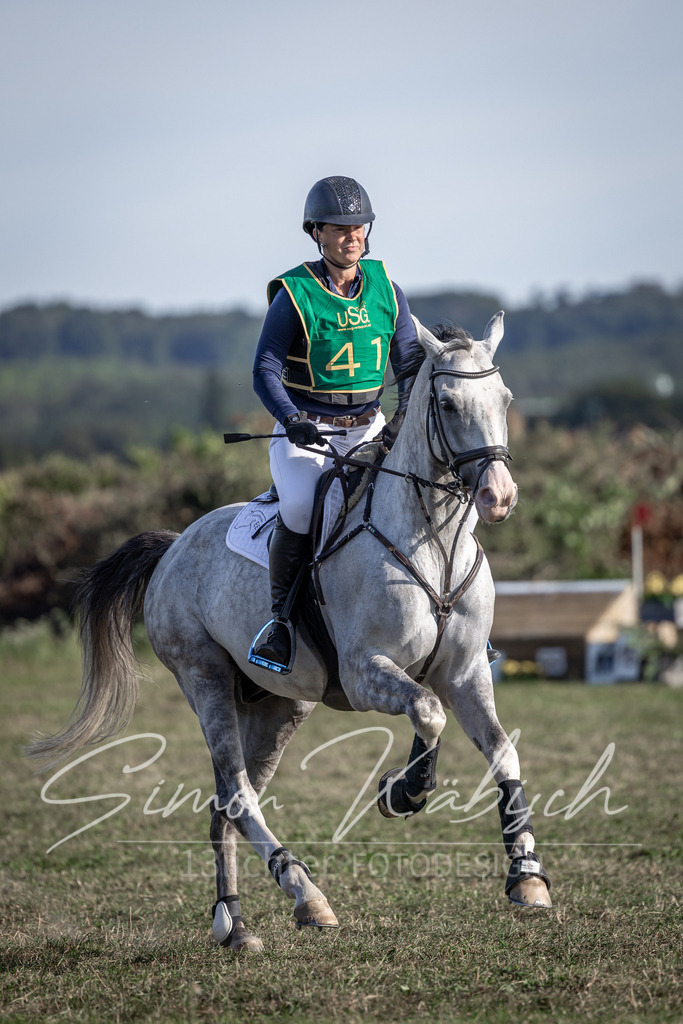 20250907-_3LI4228 | Tierfotografie Pferde, Hunde, Katzen, Haustiere.
Turnierfotografie Reitturniere, Reiten, Springreiten, Dressur in Hanau, dem Main-Kinzig-Kreis und dem Rhein-Main- Gebiet um Frankfurt