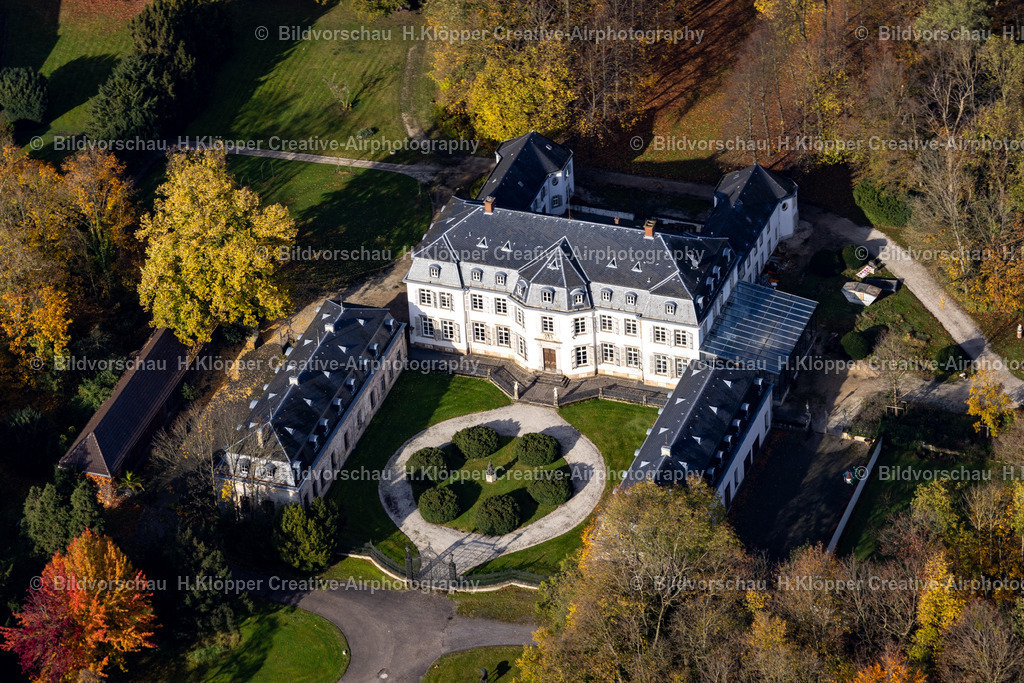 Luftbild-Schloss Schlenderhan-50127- Bergheim-Deutschland--6887 | Luftbildfotografie und Luftbildfotograf Hermann Klöpper - Realisiert mit Pictrs.com