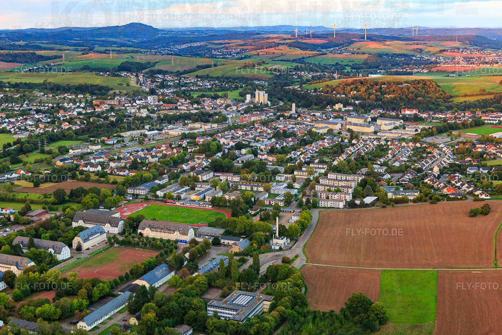 Ortsansicht von Westen | Luftbild: Ortsansicht von Westen in Lebach im Bundesland Saarland in Deutschland. Foto: IMG_149647.jpg vom 05.09.2025 durch Werner Riehm/FLY-FOTO.de - Realisiert mit Pictrs.com