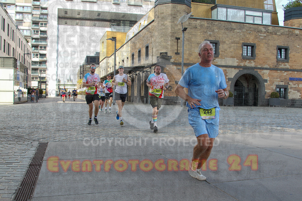 250920_1453_EV4_7443 | Sportfotografie im Rhein-Sieg Kreis, Köln, Bonn, NRW, Rheinland Pfalz, Hessen, etc. Unser Tätigkeitsfeld umfasst den Laufsport vom Volkslauf über den Marathon, Duathlon, Triathon bis zum Ultralauf wie Kölnpfad Ultra oder Schindertrail.