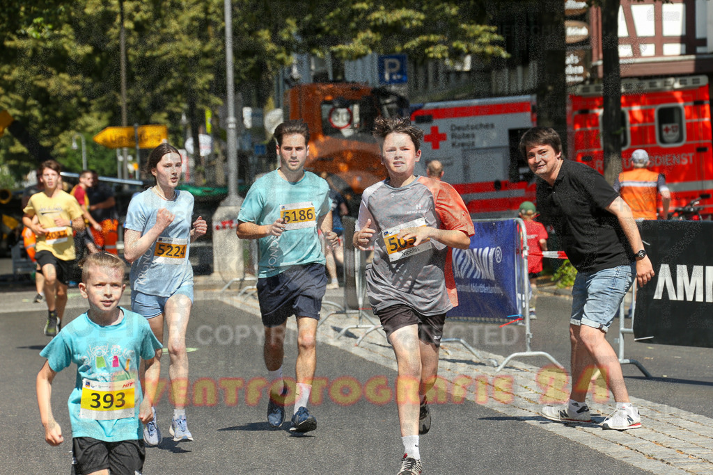 250621_1048_EX1_2620 | Sportfotografie im Rhein-Sieg Kreis, Köln, Bonn, NRW, Rheinland Pfalz, Hessen, etc. Unser Tätigkeitsfeld umfasst den Laufsport vom Volkslauf über den Marathon, Duathlon, Triathon bis zum Ultralauf wie Kölnpfad Ultra oder Schindertrail.