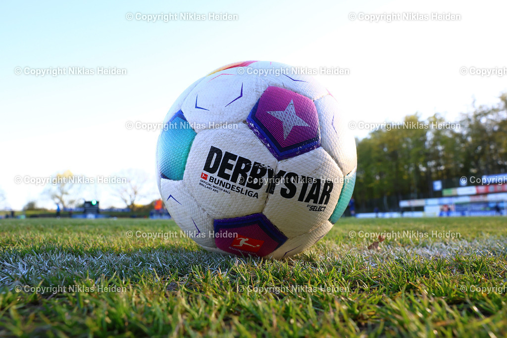 NH_TuSRotenhof_Eutin08_FlensOberliga_22042026 | Spielball im Amateurfussball.Fußball I Herren I Flens Oberliga I Saison 2025-2026 I 21. Spieltag I TuS Rotenhof - Eutin 08 I 22.04.2026 I A-Platz Rotenhof