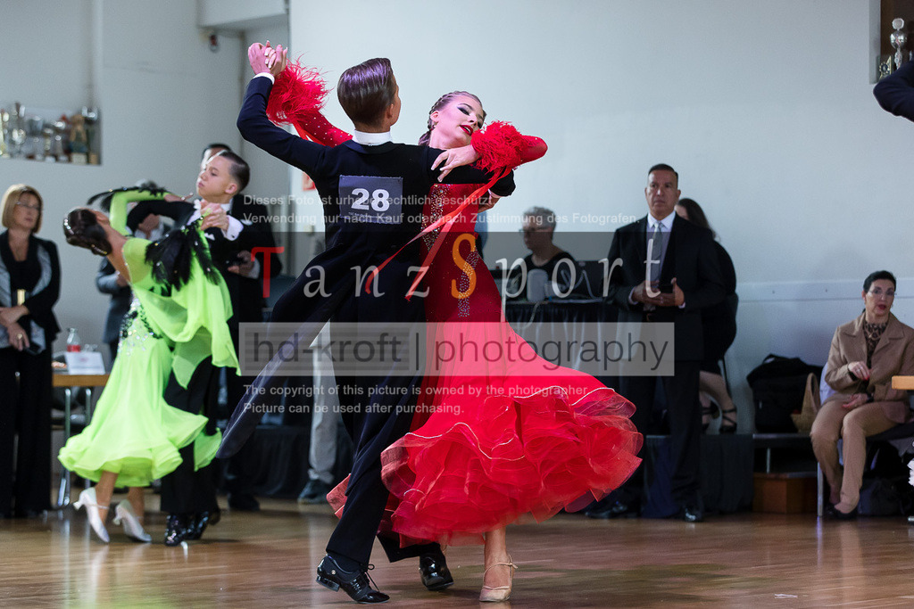 20240615_DM-Jun2-Kombi_08726 | Tanzsportbilder, Standardtanz, Lateintanz, WDSF, DTV, LTVB, dancecomp, goc, hessen tanzt, blaues band der spree, walzer, tango, wiener walzer, slowfox, quickstepp, samba, rumba, cha-cha-cha, paso doble. jive, hd-kroft photography, turniertanzsport