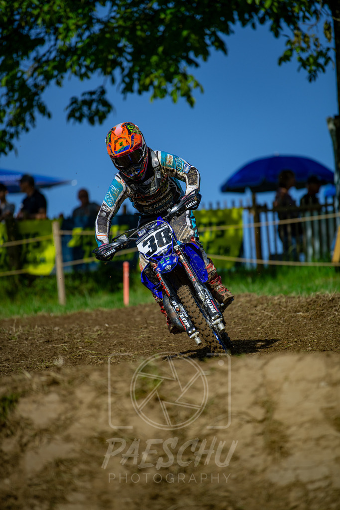 85 er (300) | Paeschuphoto Shop - Wer nicht sucht der auch nicht findet.Ob Motocrossbilder oder von einem besuchtem Spiel, Hauptsache Action. - Realisiert mit Pictrs.com