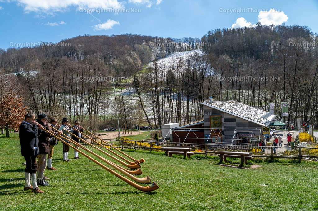 Felsenmeerinformationszentrum_felsenmeer-odenwald-granitbloecke-reichenbach-lautertal_Touristenattraktion_Fotografie-Thomas-Neu-2 | Das Felsenmeer in Reichenbach (Lautertal) im Odenwald ist eine der beliebtesten Touristenattraktionen in ganz Hessen. Schon in der Römerzeit wurden hier Steine behauen, die Reste des römischen Steinbruchs sind noch zu sehen, besonders die Riesensäule ist eine Attraktion, im Felsenmeerinformationszentrum wird über die Geologie des Felsenmeeres informiert und in Modellen der Steinabbau in der Römerzeit gezeigt,beim 15jährigen Jubiläum waren