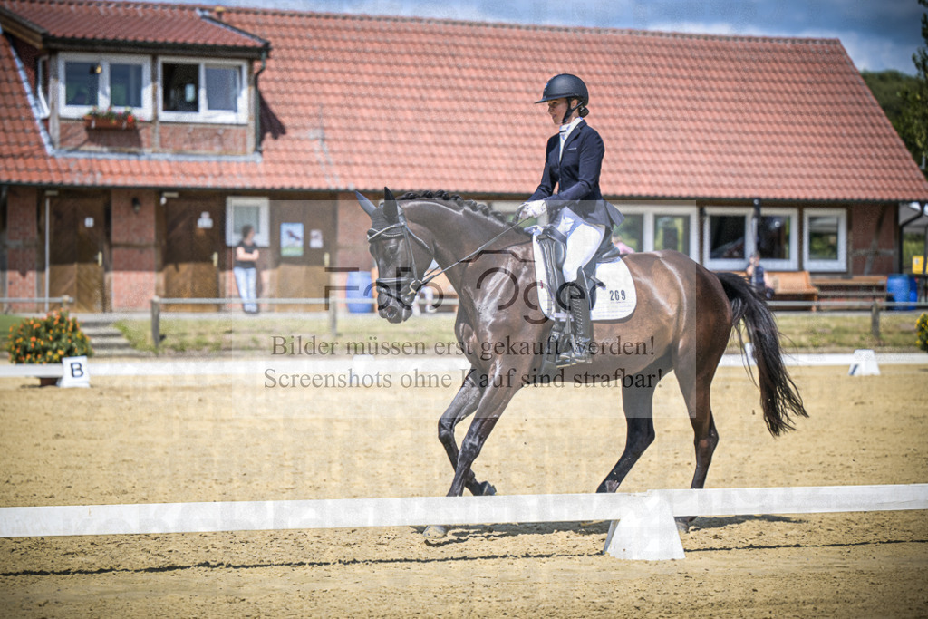 DOS_5164 | Entdecke hochwertige Reitturnierfotos von Foto Oger. Professionell, emotional und authentisch – jetzt Lieblingsmomente im Shop bestellen.Deutschlandweite Turnierfotografie. - Realisiert mit Pictrs.com