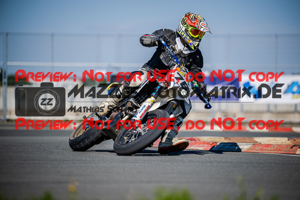 MaZZes_FotoMatrix_220903_0933 | S3