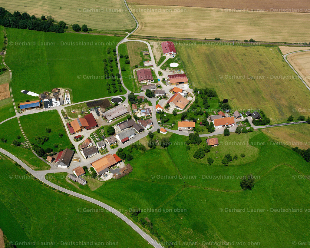 2536174 | Hahnennest, Ostrach