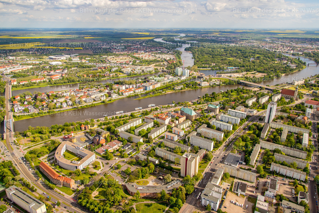 Magdeburg Gyrokopter 2021-1310 | Jakobstraße Elbe und Werder - Realisiert mit Pictrs.com