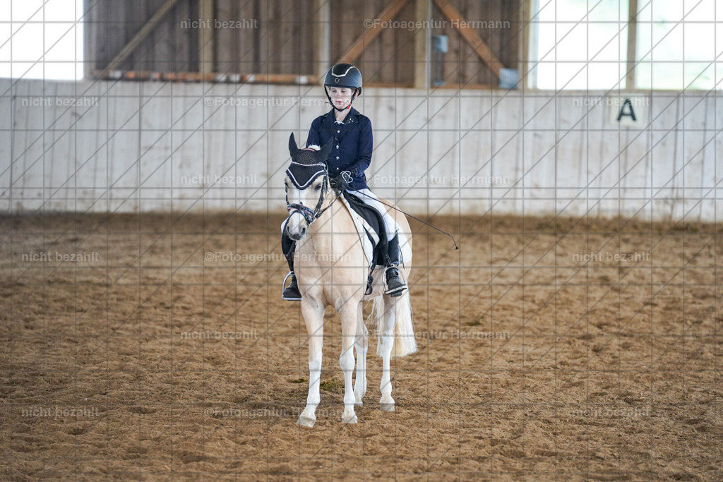 20230520-FAH05163 | Frühjahrsturnier, Landsberg am Lech, 2023, Reitclub Landsberg, Turnierbilder, Fotos Turnier Landsberg, Fotoagentur Herrmann, Turnierfotografen Bayern, Reitsport Fotograf, Pferde Fotograf