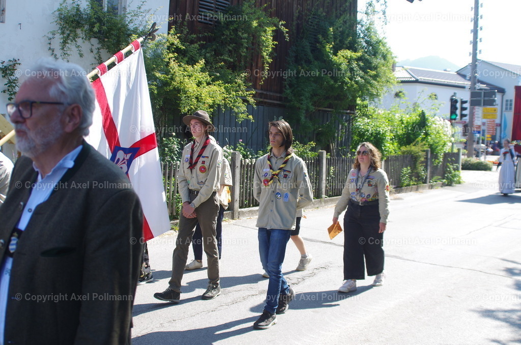 IMGP3943 | fotografiert von Axel PollmannLeonhardi Wallfahrt Benediktbeuern und Murnau, Fronleichnam, Fasching, Landschaft im Loisachtal und Benediktbeuern  - Realized with Pictrs.com