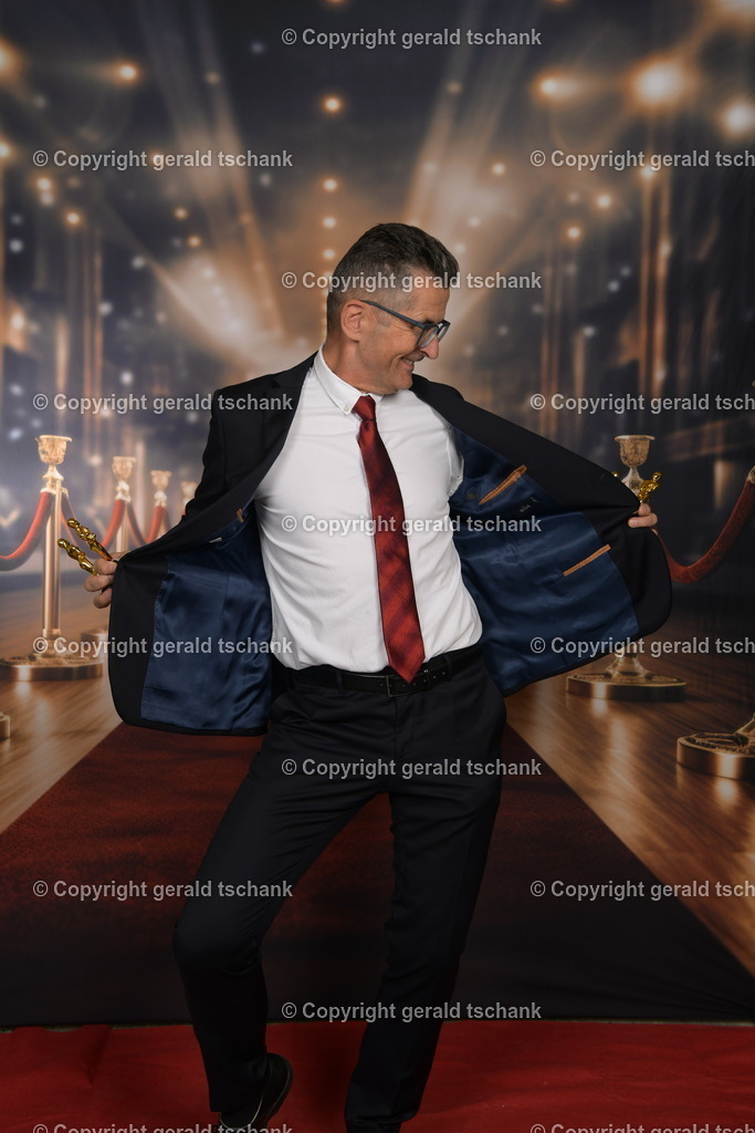 MT1_5318 | Wählen Sie hier bitte Ihr bestes Foto aus, mit diesem Bild wird Ihr Set produziert. Sollten Sie kein Bild wählen oder mehrere suchen wir das Beste aus!