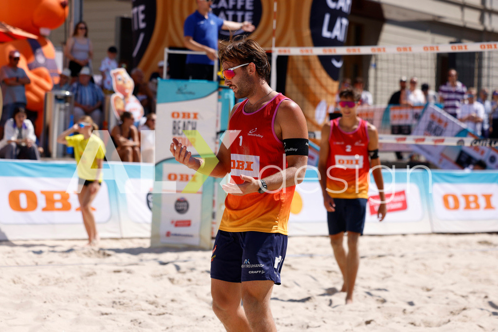 Obi BeachTour 2026 - Basel | BASEL, SWITZERLAND - JULY 18: LEO DILLIER (SUI) during the Obi BeachTour 2026 match between DILLIER / FLÜCKIGER (SUI) and BREER / KÄLIN (SUI) at Barfüsserplatz on July 18, 2026 in Basel, Switzerland. - Realisiert mit Pictrs.com