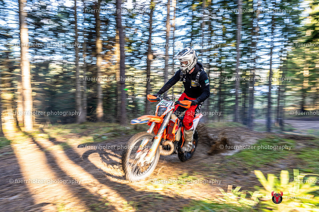 fuernholzer_251026-C1-27 | Fotografische Impressionen von der Red Stag Enduro Extreme by fuernholzer-photography.com. Endurosport in Österreich fotografisch festgehalten von fuernholzer. Auftragsfotografie für Private, Gewerbefotos und Industriefotografie. Eventfotografie, Sportfotografie und Motorsportfotografie. Anbieter von Fotoworkshops, Fototraining, fotografischen Vorträgen und Fotoseminaren.