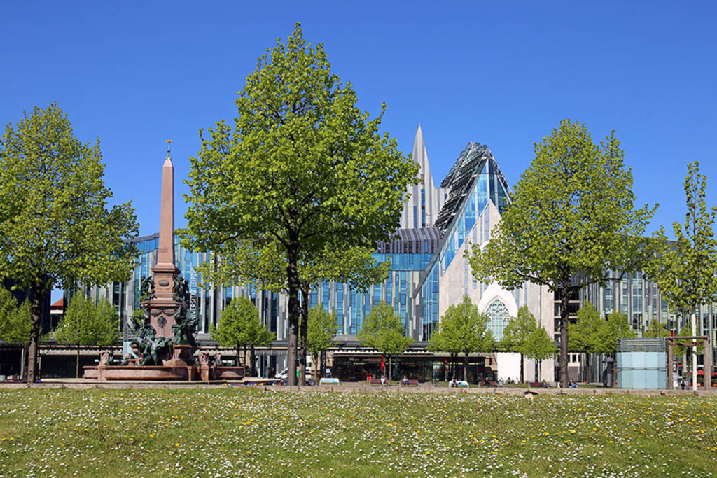 Foto: Leipzig - Universität Leipzig | Das Team hinter BILDLEXIKON LEIPZIG bündelt historische wie aktuelle Informationen über die Stadt Leipzig in Text und Bild auf einer Plattform und stellt diese der interessierten Öffentlichkeit zur Verfügung.
