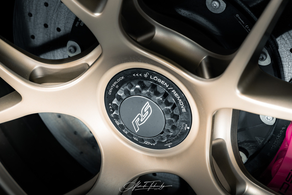 911 GT3 RS Sternrubin Neo | Entdecken Sie die faszinierende Welt von Alexander Tschuncky Arts: Kreative Fotografie, atemberaubende Automobilkunst und hochwertiger Bilderdruck. Lassen Sie sich inspirieren! - Realisiert mit Pictrs.com
