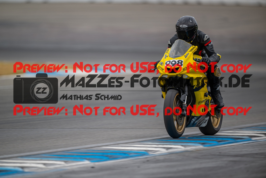 MaZZes-Fotomatrix-20260809-575448 | R1
