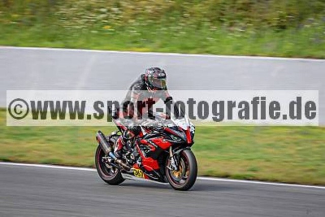 spof3843 | Professionelle Fotos von Sportveranstaltungen, aber auch Hochzeiten und anderen Events. - Realisiert mit Pictrs.com