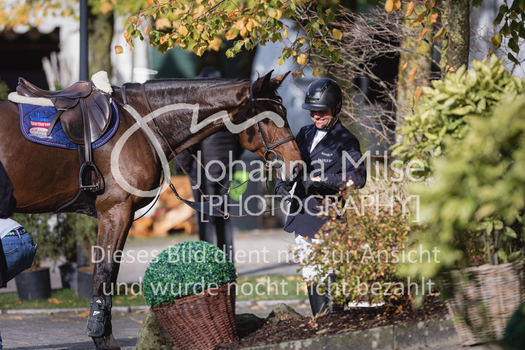 221021_Warstein_2Ph-S-Spezial-305 | Deine schönsten Turniermomente als professionelle Fotos! Entdecke hochwertige Pferdesport-Fotografie im Online-Shop. Jetzt Fotos finden & bestellen!