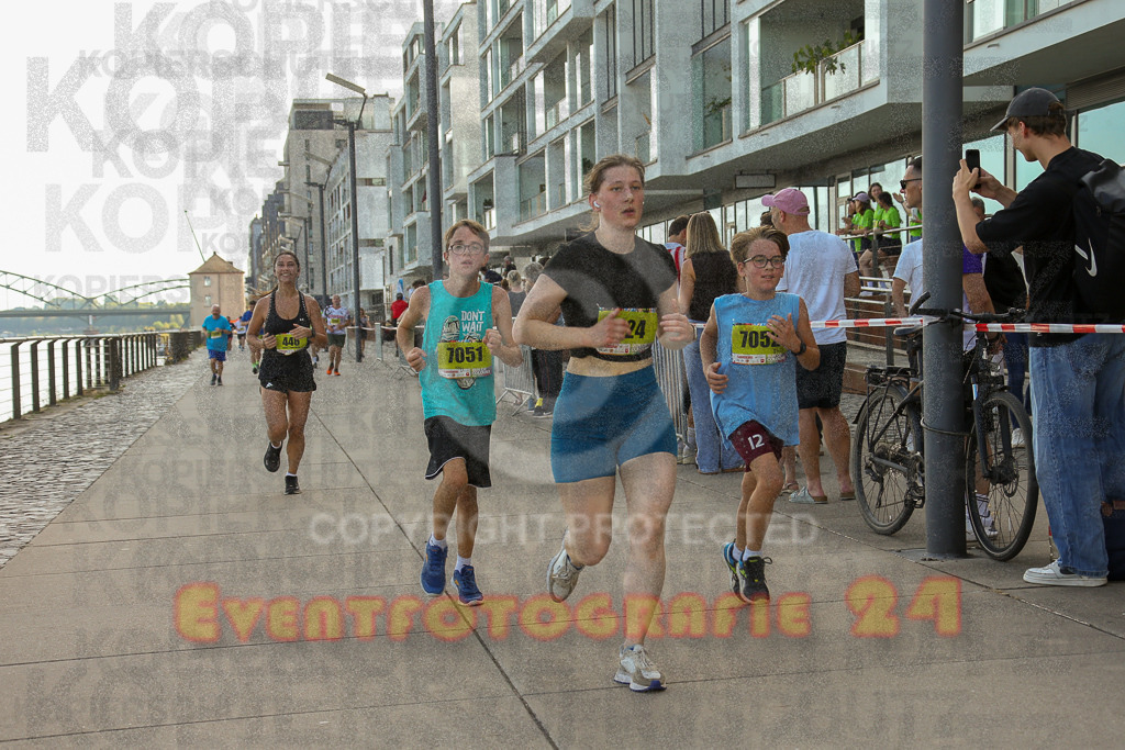 250920_1450_EX1_7786 | Sportfotografie im Rhein-Sieg Kreis, Köln, Bonn, NRW, Rheinland Pfalz, Hessen, etc. Unser Tätigkeitsfeld umfasst den Laufsport vom Volkslauf über den Marathon, Duathlon, Triathon bis zum Ultralauf wie Kölnpfad Ultra oder Schindertrail.