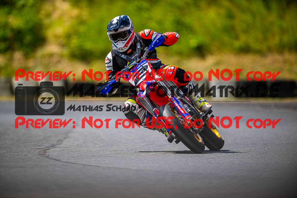 MaZZes_FotoMatrix_220528_9854 | Fotograf Mathias Schmid
Sportfotograf,
Eventfotograf,
Hochzeitsfotograf,
Portraitfotograf